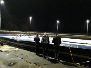 Wat publiek naast de ijsbaan