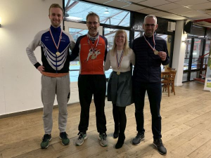 Winnaars Willy Rekersprijs, van Links naar rechts: Menno Mudde (C1), Jan de Koning (M2), Lucy de Graaf (D), Arno van der Veen (M1)